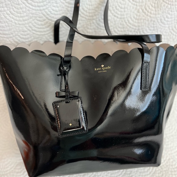 Kate Spade Large Black Patent Leather Scalloped Tote - Picture 3 of 9